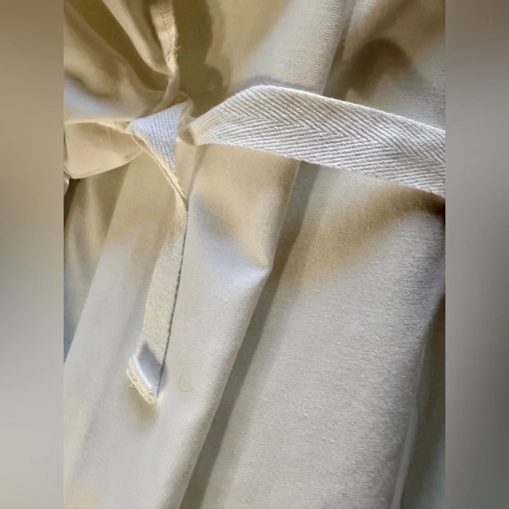 Italian Hotel Collection Duvet w/Shams, Queen - Picture 8 of 10